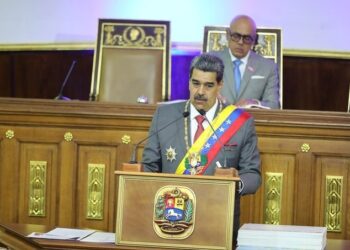 Nicolás Maduro anuncia aumento en el ingreso mínimo integral para empleados públicos