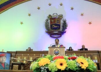 Nicolás Maduro anuncia aumento en el ingreso mínimo integral para empleados públicos