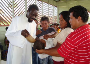 Sacerdote keniata que denunció el tráfico de indígenas en Venezuela fue hallado muerto