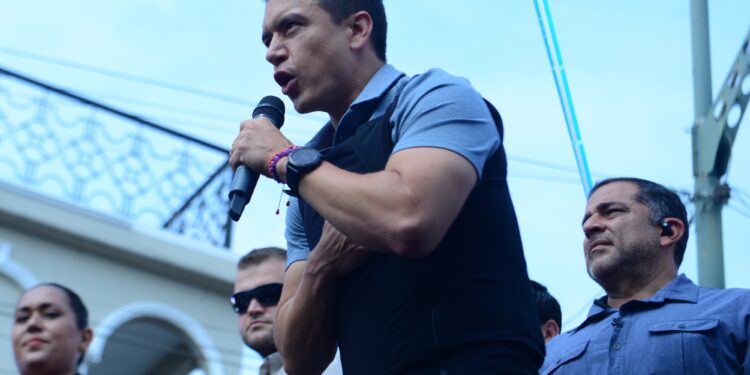 Ecuador busca apoyo de EEUU para enfrentar la ola de crimen organizado