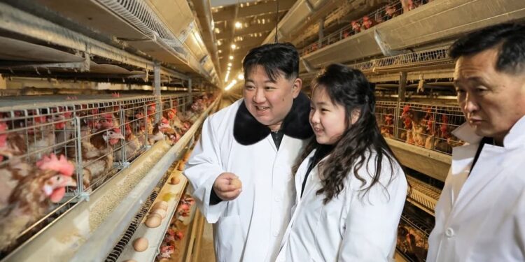 Hija de Kim Jong un estaría siendo preparada para ascender al poder