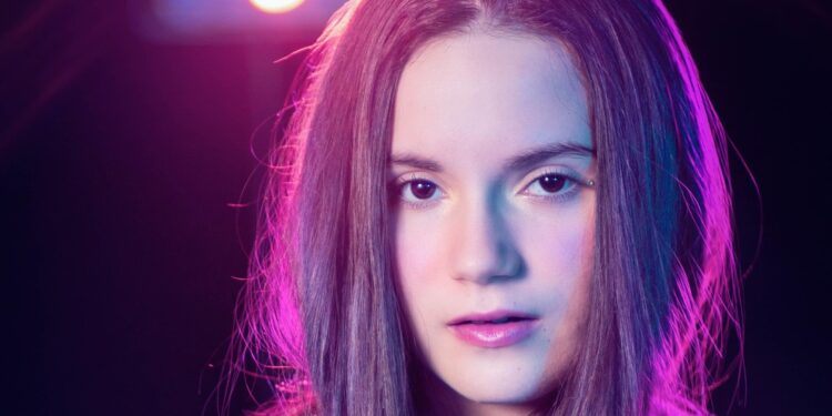 La pequeña Saudy asoma como una estrella de la música