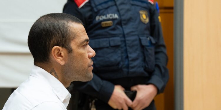 Comienza el juicio contra Dani Alves por presunta violación