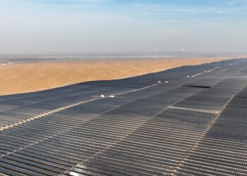 Energía producida en desiertos chinos alcanza la mitad de la capacidad anual de EEUU