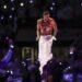 Homenaje de Usher a Michael Jackson en el medio tiempo del Super Bowl