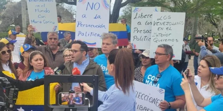 Movimiento Venezolanos por el Mundo con María Corina alzó su voz en Doral