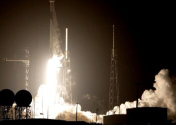SpaceX lanza satélite de observación climática para la NASA