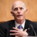 Rick Scott en el ojo de la tormenta: Propuestas sobre Seguro Social y Medicare en Florida