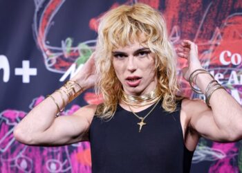 Doritos despide a su embajadora trans por mensajes depravados hacia menor de 12 años