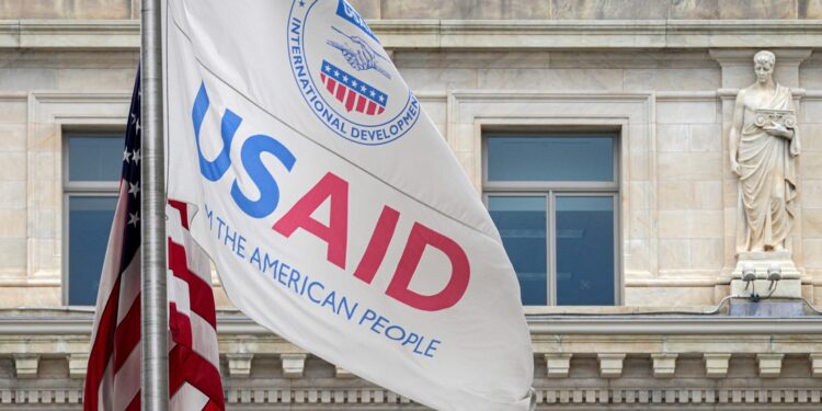 Un país africano deporta por la fuerza a la USAID