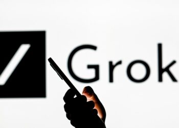 Musk habilitará el chatbot Grok para todos los usuarios premium de X