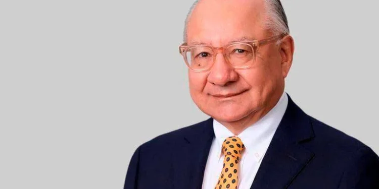 Exembajador de EEUU acusado de ser agente de Cuba se declarará culpable