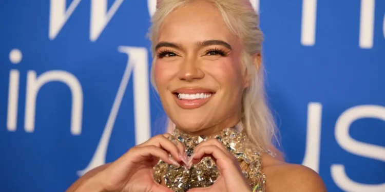 Karol G es la primera latina en recibir el máximo premio de los Billboard femeninos