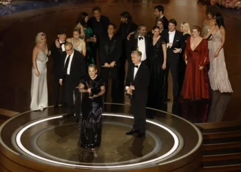 Oppenheimer se impuso en la 96 edición de los Óscar