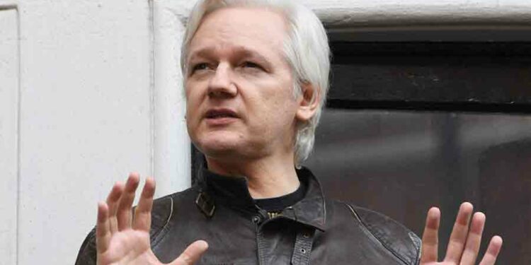 Tribunal de Londres frena la extradición de Julian Assange a EE.UU.