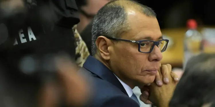 Hospitalizan a Jorge Glas, exvicepresidente de Ecuador, días después de su arresto