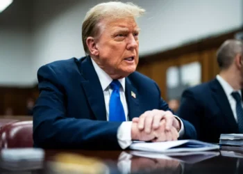 Juicio penal contra Trump completa la selección de los 12 miembros del jurado