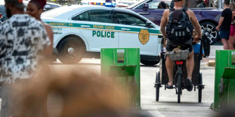 Personal diplomático de México partió de Ecuador tras asalto a la embajada