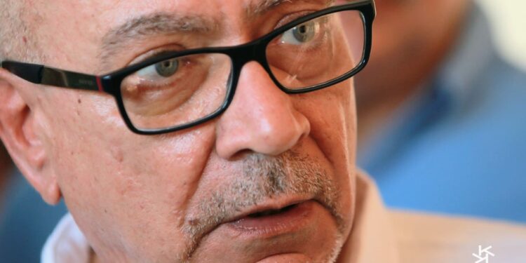 Expresidente del CNE: Gobierno no sube ni medio punto en las encuestas
