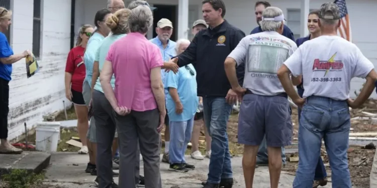 DeSantis insta a los floridanos a prepararse para huracanes