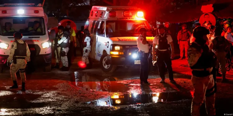 Varios muertos y heridos por desplome del escenario en mitin de campaña en México