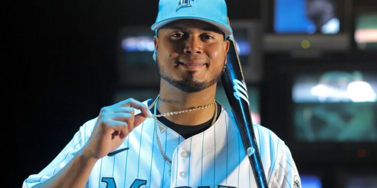 Los Marlins tiran la toalla, por Oscar Huete