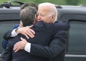 Biden a su hijo: Estamos muy orgullosos