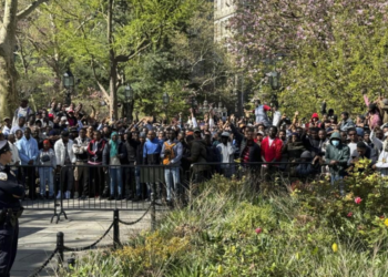 Inmigrantes protestan en Nueva York por medidas discriminatorias