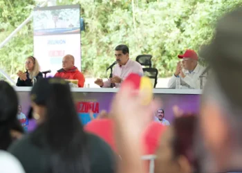 Maduro acusa a la oposición de preparar protestas violentas en el contexto electoral