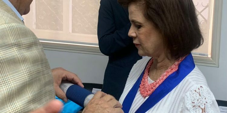 Periodista Charito Rojas reconocida con la Orden al Mérito del Radiodifusor
