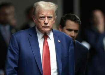 Policía de Nueva York tramita revocar el permiso de armas a Donald Trump