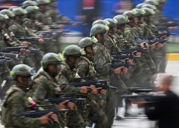 Venezuela forma a miembros de la Fuerza Armada en materia de robótica educativa