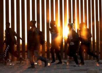 Biden firmará una orden para “cerrar la frontera” con México a la migración irregular