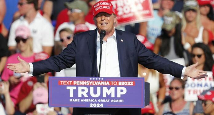 Jueza de Florida desestima el caso contra Trump por llevarse documentos confidenciales