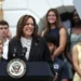 Kamala Harris debuta como aspirante presidencial destacando la labor de Biden