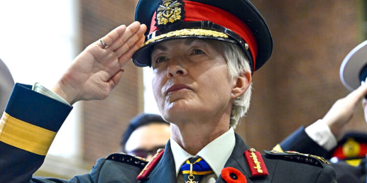 Canadá nombra a la primera mujer al frente de sus Fuerzas Armadas