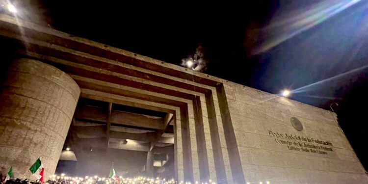 Jueces inician huelga en México con duras críticas al Gobierno