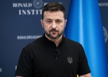 Zelenski anuncia la creación del primer misil balístico ucraniano