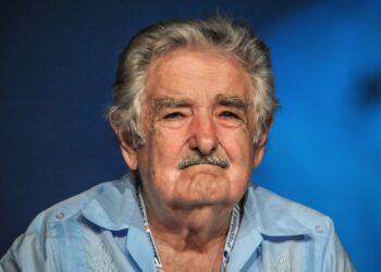 Hospitalizan al expresidente uruguayo José Mujica