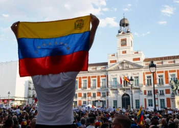 Venezolanos salen a las calles en toda España para apoyar a la oposición