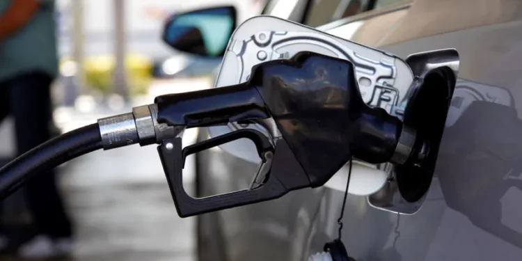 El precio de la gasolina en Florida no se mueve, la tendencia a la baja se enfría