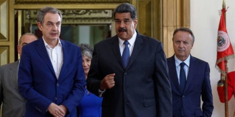 Audiencia Nacional estudia admitir una querella contra Zapatero por un delito de lesa humanidad en Venezuela