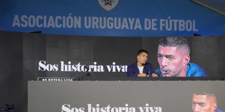 Luis Suárez dice adiós a la selección uruguaya de fútbol