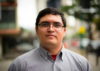 Venezolano Luis Carlos Díaz fue reconocido por la fundación George Clooney