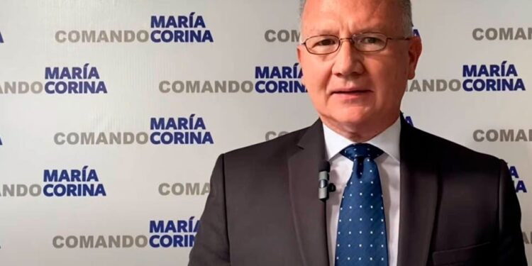 Familia de Perkins Rocha exige su liberación tras un mes sin acceso a su defensa