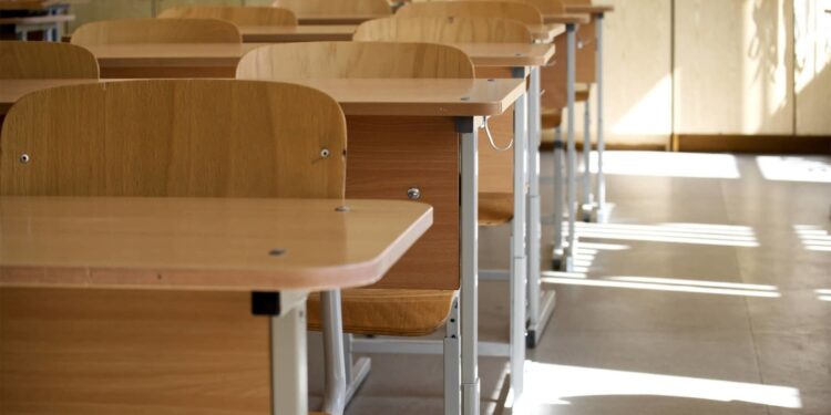 Conmoción en Argentina por difusión de fotos de 22 adolescentes «desnudadas» con IA