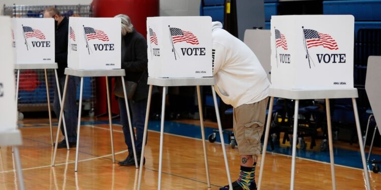 Siete de cada 10 estadounidenses experimentan estrés por las elecciones