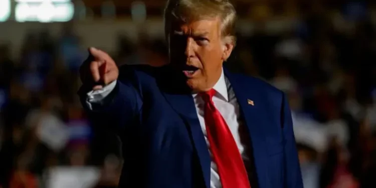 Trump, sus mentiras, su xenofobia y algo más, por Oswaldo Muñoz