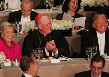 Harris se convierte en la primera candidata presidencial que no acude a la cena de Al Smith en 40 años