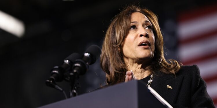 La campaña de Harris sigue pidiendo dinero de donantes tras su fracaso